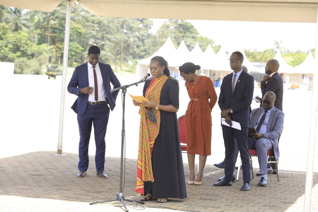 Nkabiheebwa Mubangizi (@mubangizi1995) on Twitter photo Hon <a href="/PNyamutoro/">Phiona Nyamutoro</a> “38% of Ugandans aged 18-34 are engaged in some form of early stage entrepreneurial activity compared to 36% above 35 years. This shows young people are more innovative and willing to take risks”. #YouthBusinessForum <a href="/UpfyaOrg/">upfya org</a> <a href="/Parliament_Ug/">Parliament of Uganda</a> <a href="/EUinUG/">EU in Uganda</a> Hon <a href="/PNyamutoro/">Phiona Nyamutoro</a> “38% of Ugandans aged 18-34 are engaged in some form of early stage entrepreneurial activity compared to 36% above 35 years. This shows young people are more innovative and willing to take risks”. #YouthBusinessForum <a href="/UpfyaOrg/">upfya org</a> <a href="/Parliament_Ug/">Parliament of Uganda</a> <a href="/EUinUG/">EU in Uganda</a>