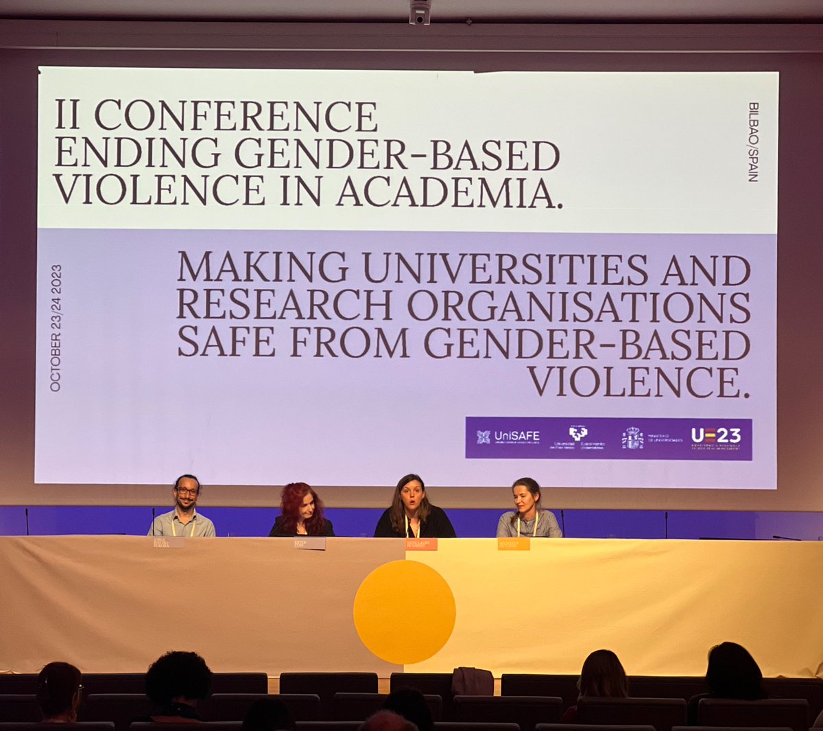 Day 2 of the @cgacademia is coming to an end, with @alhumbert leading the 4⃣ session. @estercois, Jorge A. Ribeiro Pereira & Michaela Antonin Malanikova are discussing how can UniSAFE’s outputs support the needs, contexts, and realities of the institutions unisafe-gbv.eu/outputs/