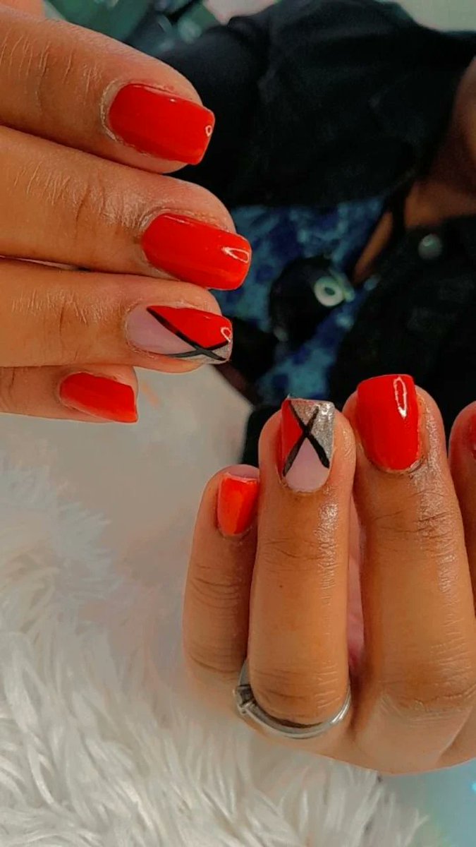 Meisiesnails1's tweet photo. Red is lovely dm for appointment 
on 💅 #ikagengnails,  #meisiesnails,  # booknow, polygelnails https://t.co/Ku3BfH7d4m