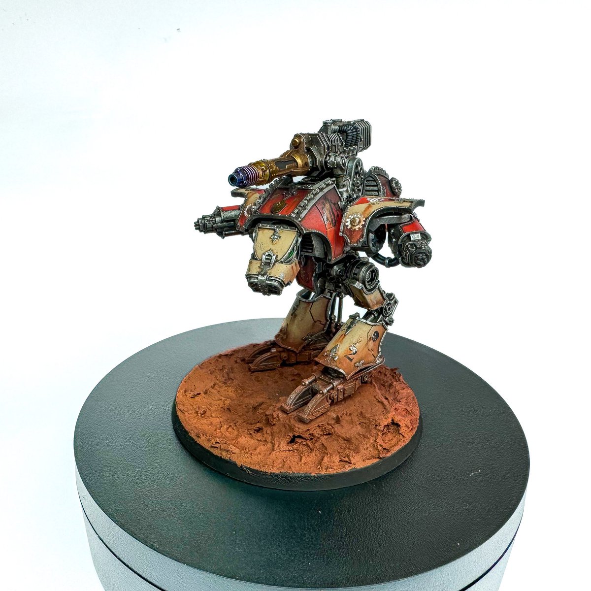 tomstallard's tweet photo. Direwolf Scout Class Titan of Legio Atarus. Designation unknown. Late M31. @warhammer #horusheresy #Adeptustitanicus https://t.co/FkEvSZm069