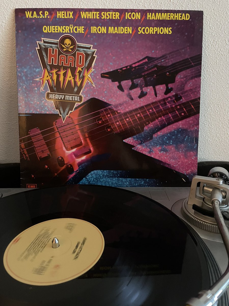 greetzMike's tweet photo. De muzikale dagstart van vandaag is Various- Hard Attack (1985). 

EMI K 060 Z 20 0439 6 printed in Netherlands. 

#heavymetal #waspband #helixband #whitesister #Queensryche #ironmaiden #Scorpions #iconband #hammerhead #vinyl #vinylrecords #vinylcollection https://t.co/RgJw24E4Es