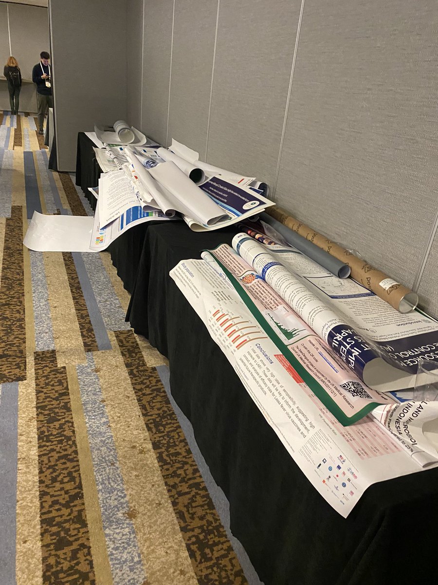 felixhammann's tweet photo. Ah, the poster cemetery …
#AcademicTwitter https://t.co/0BmUQe1zjg