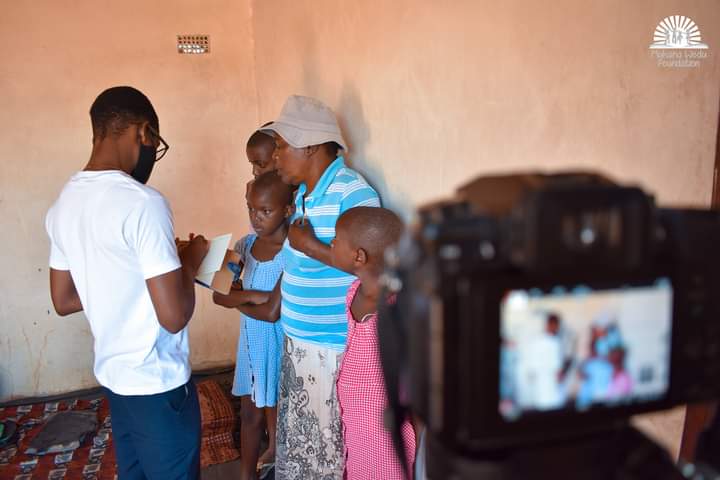 According to Section 19 of the Zimbabwean constitution🇿🇼 the State must adopt reasonable policies &amp; measures, within the limits of the resources available to it, to ensure that children have basic shelter &amp; basic nutrition, health care &amp; social services.
#EducateEquipEmpower