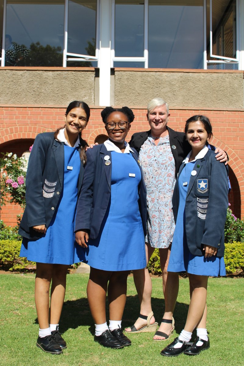 parktown_girls's tweet photo. Our RCL Induction took place on Friday, 13 October, and the following was announced:

PRESIDENT: Lesego Mabye
VICE PRESIDENTS: Alayna Badat &amp; Tameeha Ahmed

From left: Alayna Badat (Vice), Lesego Mabye (President), Headmistress, Mrs Tracey Megom, and Tameeha Ahmed (Vice) https://t.co/Ah7qWWghrd