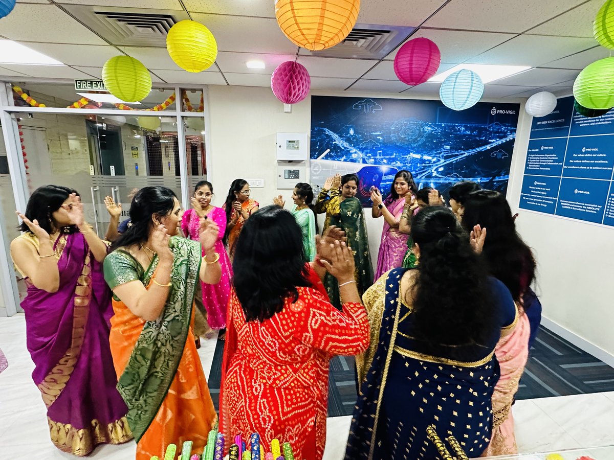 ProVigilIndia1's tweet photo. Embracing the triumph of good over evil this Dussehra, let's inspire positivity and growth together. Happy Dussehra!
Sharing glimpses of our festive celebrations across our offices in India.
#Dussehra #FestivalOfJoy #GoodOverEvil #OfficeCelebration https://t.co/X1oFSqYOfA