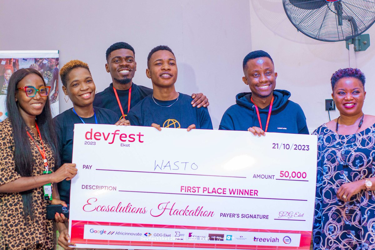 gdg_eket1's tweet photo. We put attendees' skills to the test with exciting coding challenges.

 Congratulations to the winners who showcased their talent and problem-solving abilities.🎉🎉🎉

#devfesteket23 #GDGEket #TechInnovation https://t.co/In5aDpqqbw