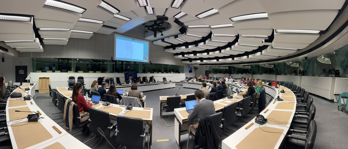 We started more than 3 years ago to walk the path to learn about climate change adaptation with public-private collaboration as a key factor to achieve it. Today we are at the #CommitteeofRegions in Brussels proud of many of the goals achieved.