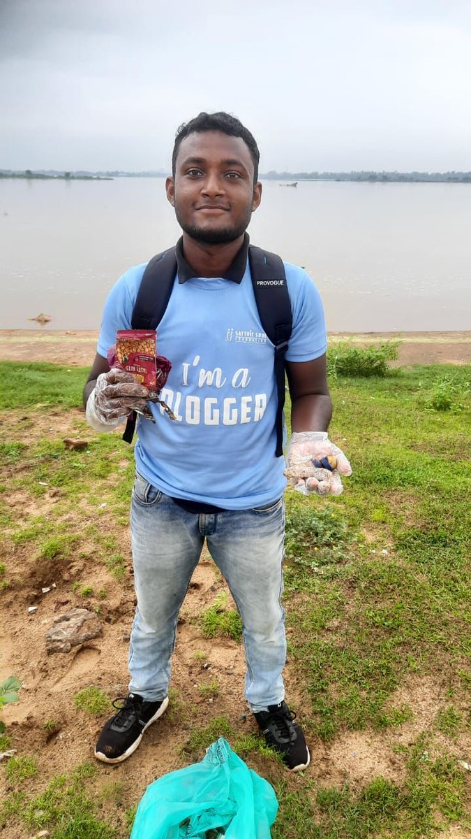 SATTVIC_SOUL's tweet photo. 1/2) Drive No - 460
Plogging at Baliyatra Field, Cuttack 

Team @SATTVIC_SOUL in collab with @Youth4WaterPlus an initiative by @UNICEFIndia &amp; @roundtable53 organized a Plogging drive on the occasion of World Rivers Day by collecting a large amount plastics. 

@MongabayIndia https://t.co/AMqb7p2C1E