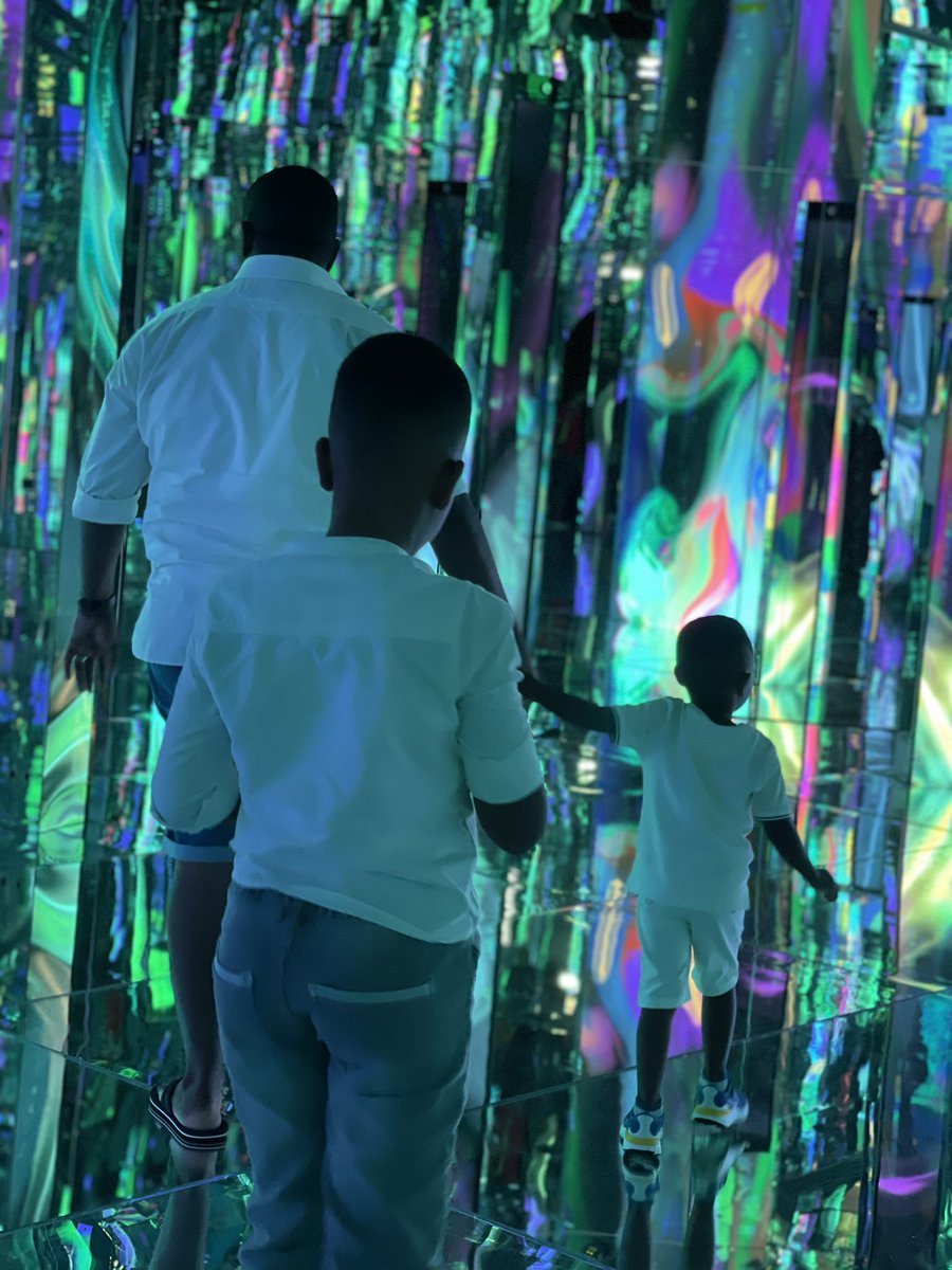 karma_sia's tweet image. Traveling in the company of those we love is home in motion✨✨ #makingmemories #midtermbreak #familytrip