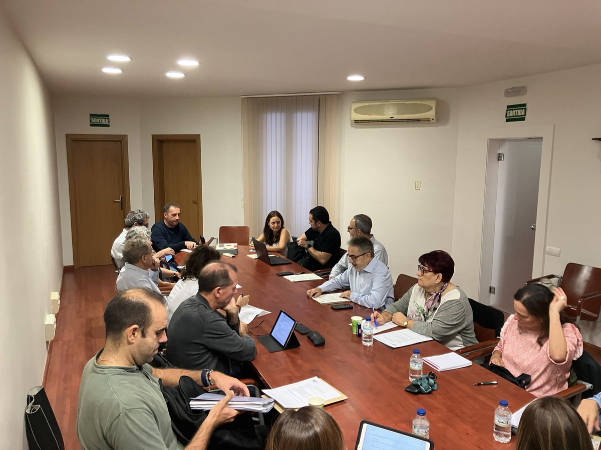 escolesFEP's tweet photo. #Armateix iniciem la 1a reunió de l’Equip de Directores i Directors de les @escolesFEP del curs. Compartim i treballem en xarxa per aprofundir en la nostra Missió educativa https://t.co/ZzqbNmAESf