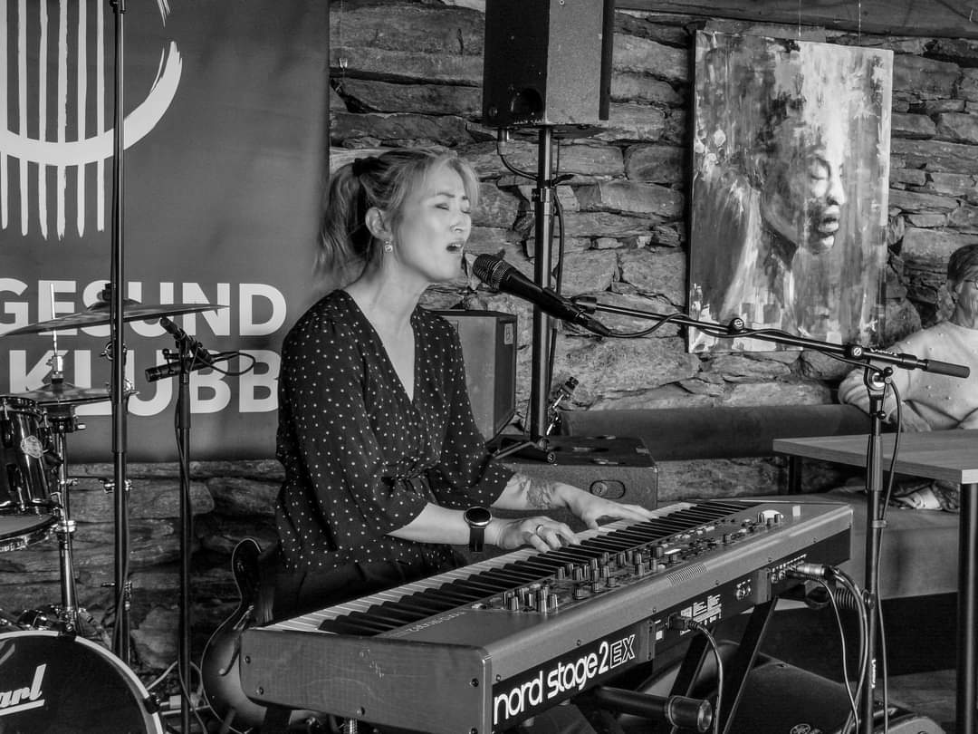 Throwback to this years Musikkfest Haugesund🎶 Such a lovely crowd to play for❤️🥰 #concert #photooftheday #throwback #musikkfest #musicfestival #festival #music #musician #artist #indieartist #songwriter #singersongwriter #femalesongwriter #pianovocal #haugesund #norway