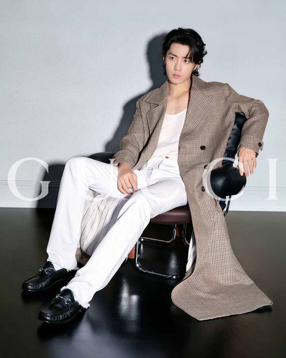 陳情令 肖戦最新作 GUCCIアンバサダー写真集 A4サイズ28p 陳情令 肖戦