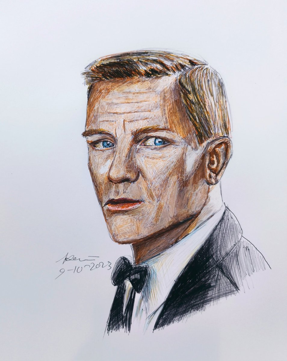 KerrinWinona's tweet image. I am drawing Ahsoka, Anne Hathaway and James Bond for my YouTube channel with my pens

The drawing process can be seen on here
youtube.com/kerrinwinona