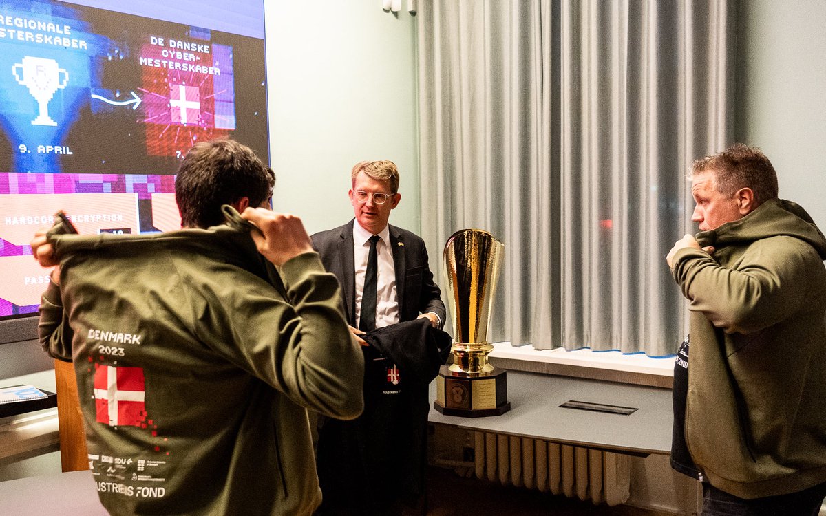 Forsvarsministeriet/Danish MoD tweet media