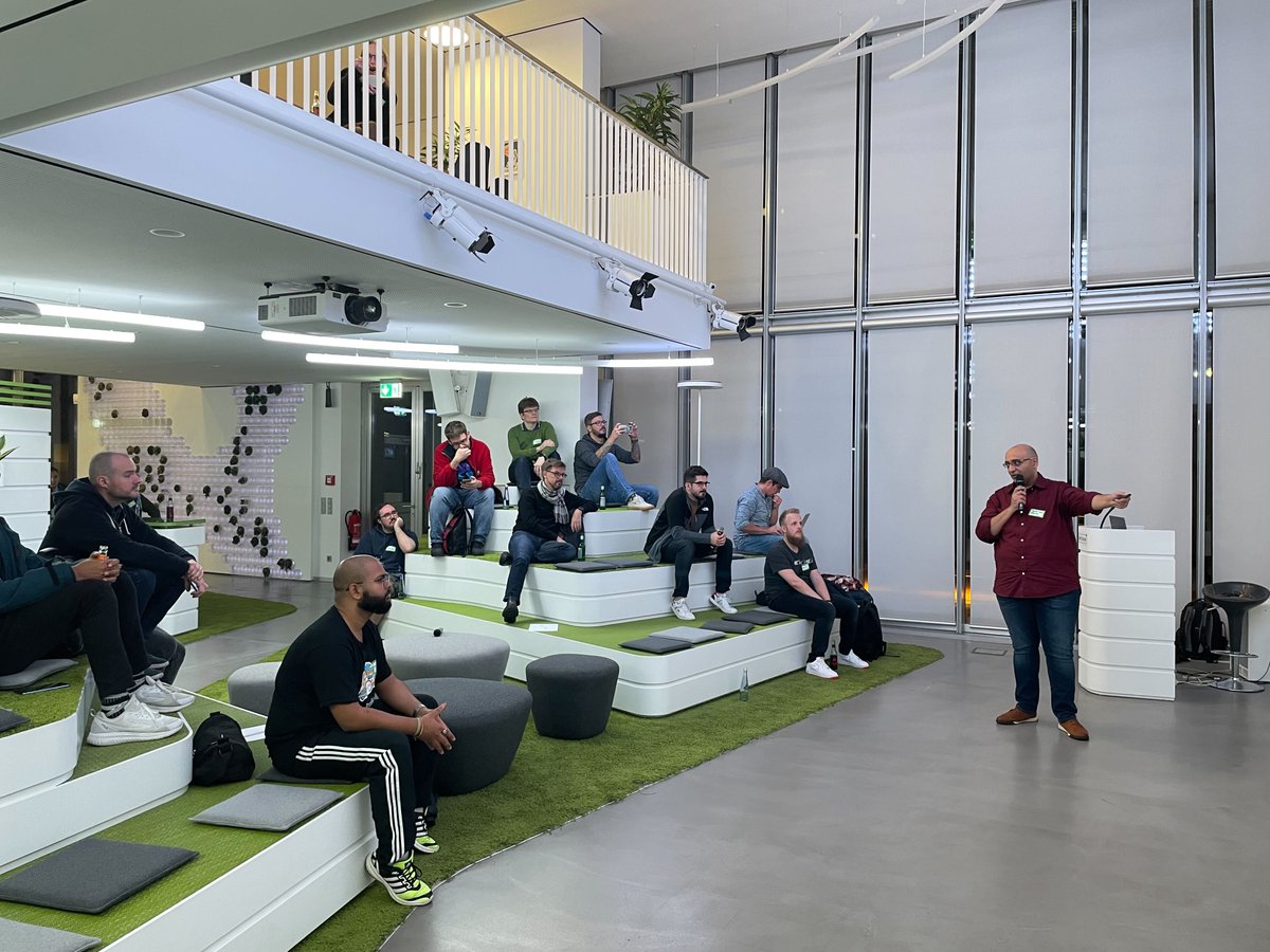 InVisionDE's tweet image. Big thanks to all attendants of the #WebEngineering Düsseldorf #Meetup last week. 🙌 A special shoutout to the speakers of the evening, John & Andy! 🎤👏 We truly valued the engaging conversations with all of you and hope you had an enjoyable evening, too. #AWS #MachineLearning