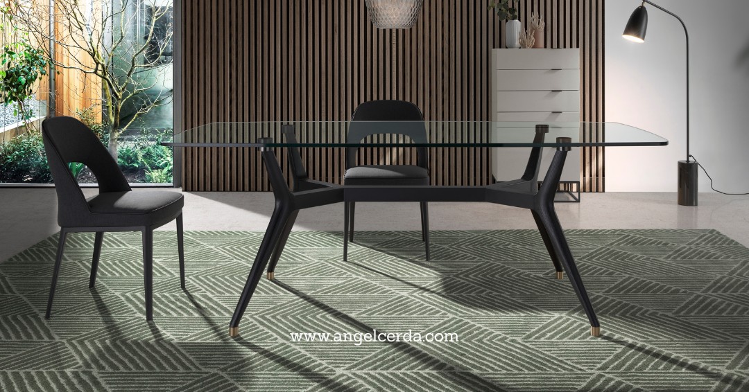 🍽️When you think of the dining room, you know it's a long-term investment. You will spend hours with your family, friends, chatting and spending time together. 

There's nothing like coming home every day after a hard day at work and being able to enjoy meals with your family.