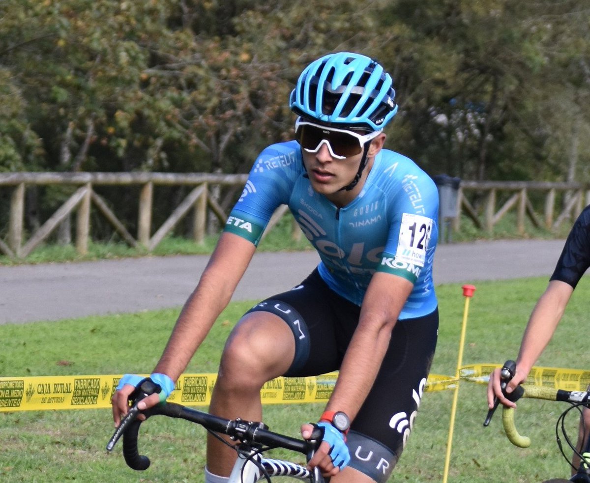 👀 Estas semanas, el junior bilbaíno Iker Díaz viene participando en pruebas de ciclocross, sobre todo de la Copa de España y en citas internacionales. El pasado domingo, en su categoría, se impuso en el I Trofeo Villa de Arriondas, del calendario asturiano. #BornFromPassion