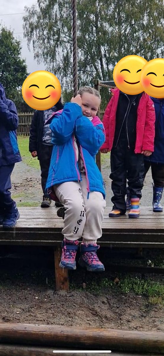 KeeleyThomspon's tweet photo. @CragsPe @CragsSchool 

Weekend at camp with 5th maltby scout group https://t.co/ygu2UPLVEs