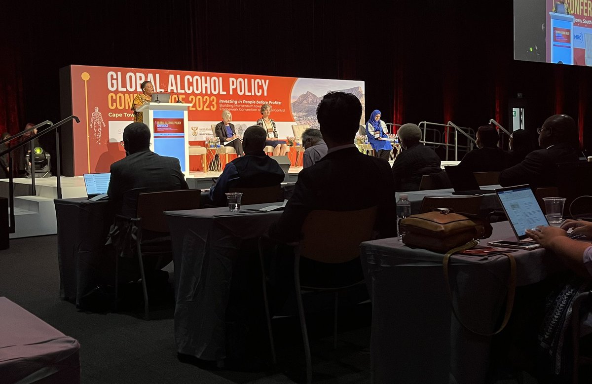 ❤️‍🔥 Bongi Ndondo strong opening speaking the truth about all the things that made me interested in alcohol policy in the first place; gender-based violence & alcohol and #BigAlcohol unethical interference all over the world but increasingly in low-income countries #GAPC2023