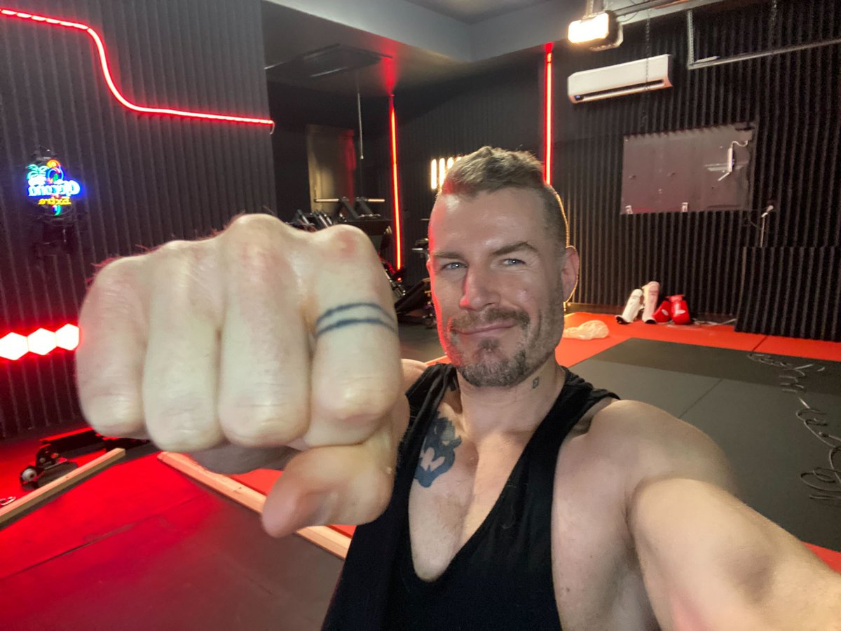 3am. Tuesday. Moving several million to my hot onchain wallets. Not buying.  But its time to pay extreme attention and be ready. Gaming crypto + a few  AI coins could do SERIOUS