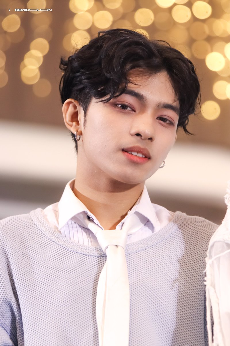⨾ 𝙨𝙚𝙢𝙞𝙘𝙤𝙡𝙤𝙣 📸 tweet media