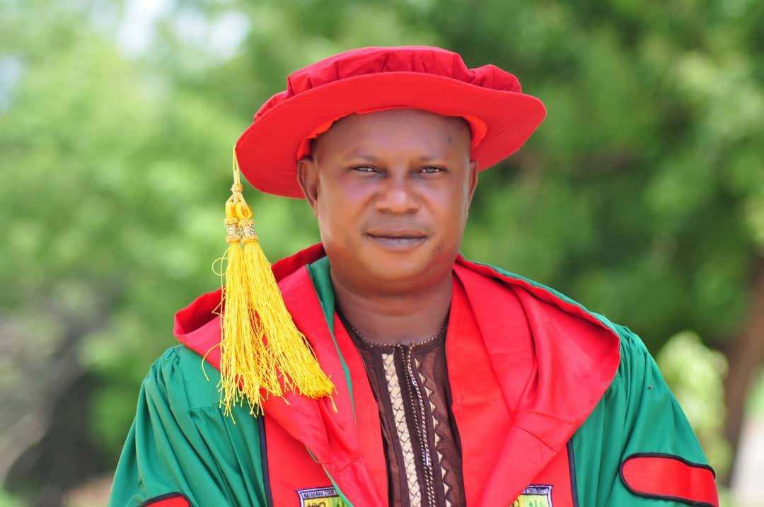 esan2022's tweet photo. Happy birthday, Dr Saidu Yahaya! The ESAN family sends warm wishes to our National Secretary, a truly dedicated and hardworking individual. May your days be filled with joy and prosperity. 🎂🎊 https://t.co/ppBMDG0IU4