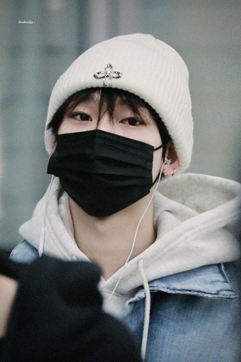 kimsunoodaily's tweet photo. He looks so handsome🥺🥺

- ⛅️
@ENHYPEN_members @ENHYPEN #ENHYPEN #엔하이픈 #ENHYPEN_SUNOO #엔하이픈_선우 #SUNOO #선우 #ソヌ https://t.co/w7KNg7K9ul