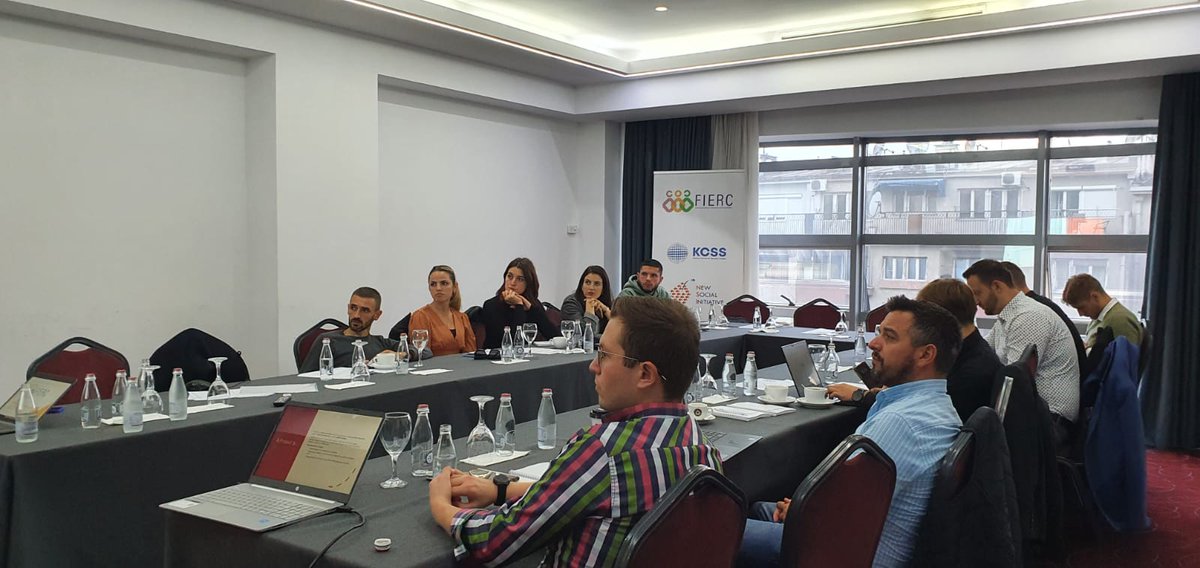 Teams from the six winning projects of YDCSS attended an important vocational training in project management for interethnic relations, as part of the #FIERCproject, implemented w/ @NSIMitrovica & supported by @GermanAmbKOS.👉 qkss.org/en/lajmi/proje…