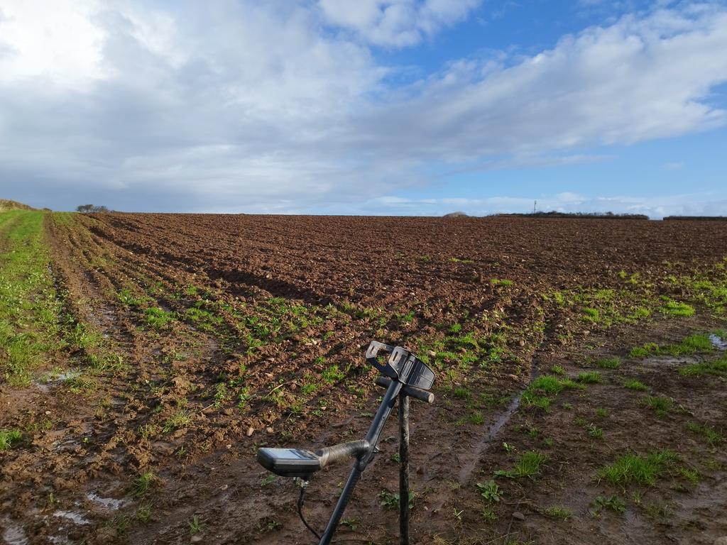 Freshly ploughed field. Detectorists dream #nokta #noktalegend