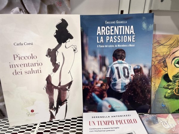 Il Piccolo inventario si fa un giro a Francoforte ♥️ <a href="/GemmaEdizioni/">Gemma Edizioni</a>