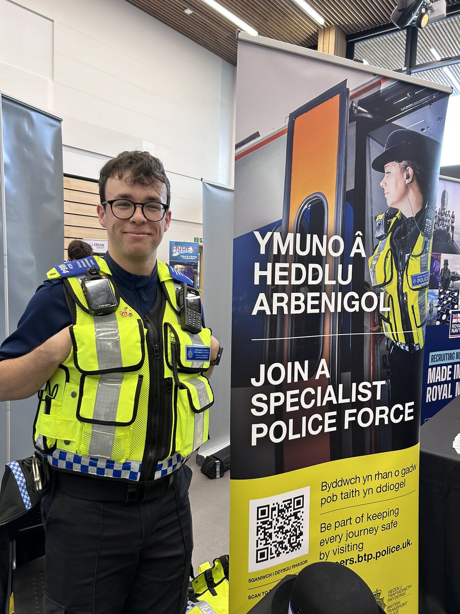 Careers Fair here at Y Pant today. It’s so lovely to see pupils focus on their future but even nicer when an ex-pupil arrives as an ambassador for their job! Diolch Jack. A total credit to our school and our community! #policing #britishtransportpolice