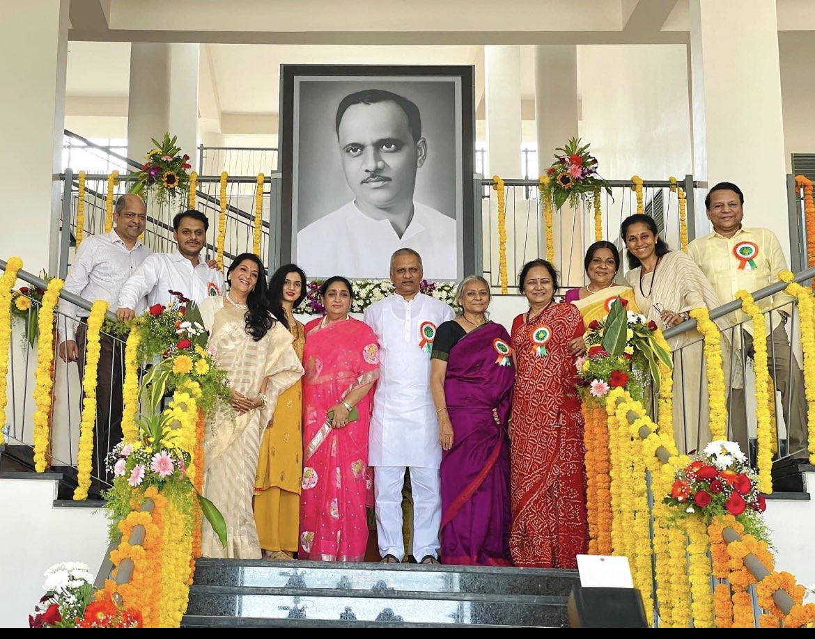 Inauguration of Vidya Pratishthan's Anantrao Pawar English Medium School at Chincholi, Daund.