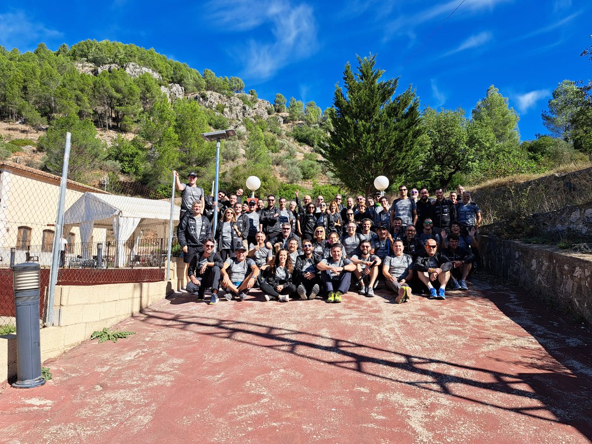 grupo_peisa's tweet photo. ⛰️El sábado 21 de octubre disfrutamos en equipo del NatuAventura 2023 @grupo_peisa
Una emocionante y divertida ruta de senderismo en plena naturaleza cuyo recorrido iba desde la Reprimala (Villalonga) hasta Lorxa.

¡Una estupenda jornada repleta de buenos momentos y compañerismo! https://t.co/5SJ760eaAU