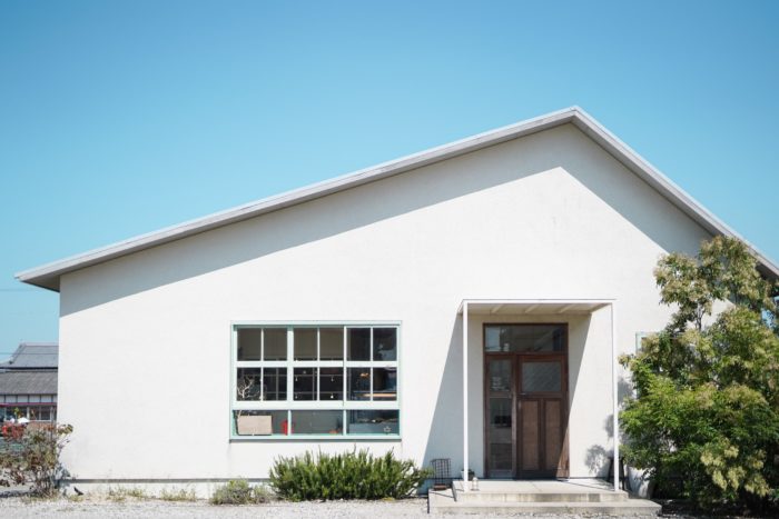 aiTRADING_JP's tweet photo. [[ THE BEST Places to Visit in Awaji Island ]]

"kozoracafe house."

✾ be loved by the locals for a lot
a kind and relaxing place.

📍113 Enaminishigawa, Minamiawaji, Hyogo 656-0424

https://t.co/z4mFJm2jcV

#liveinjapan #Awajiisland #japanesecafe #realstate #realstateagent https://t.co/Dx7j9DYI1R