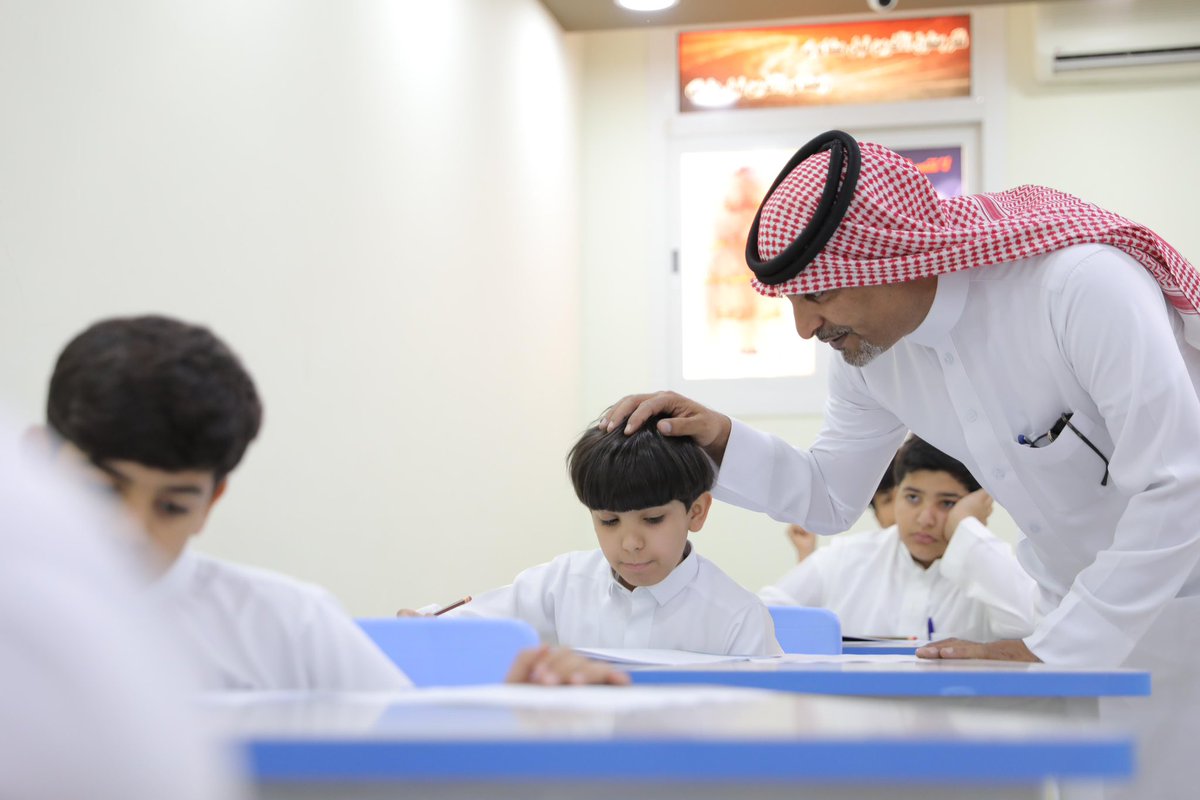 MOE_JOF's tweet photo. نظمت إدارة #تعليم_الجوف ممثلة في إدارة النشاط الطلابي، المرحلة النهائية لـ #مسابقة_موهوب بمشاركة 60 طالباً وطالبة وحضور مشرفين من مؤسسة #موهبة، وتستهدف المسابقة الطلبة في التخصصات العلمية، بهدف إلحاقهم بالبرامج التدريبية المتخصصة، لتدريبهم وتأهيلهم للمشاركة في المسابقات الدولية. https://t.co/CMrnMP3K8D