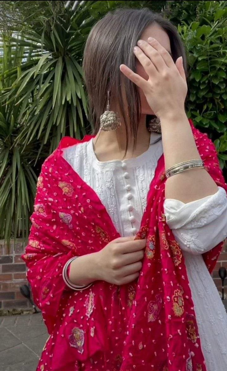 -

     __ اچانک چھوڑ جانے والوں کے لئے ایک لائن !! 😐
🧐