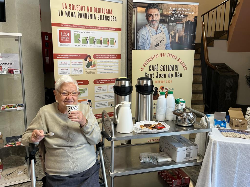 SJDTerresLleida's tweet image. L’objectiu del #CafèSolidariSJD és donar a conèixer la problemàtica de la #SoledatNoDesitjada. I és que, sovint, no som capaces de veure les realitats que ens envolten.