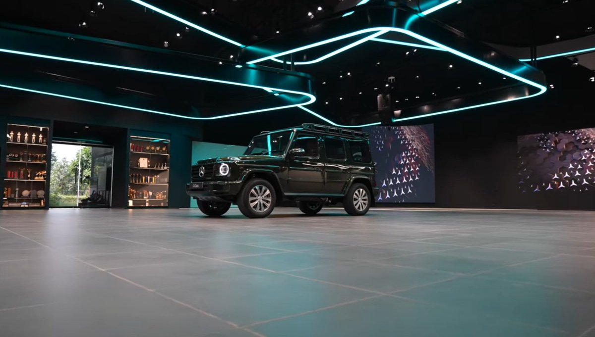 SoumilHallan's tweet photo. Congratulations to @FasBeam Sir for unboxing his dream Car " a most beautiful and luxurious car ". #Mercedes G-Wagon . A Great car loaded with features and Design is Amazing.
Congratulations 🎊 https://t.co/m4Opk498SV