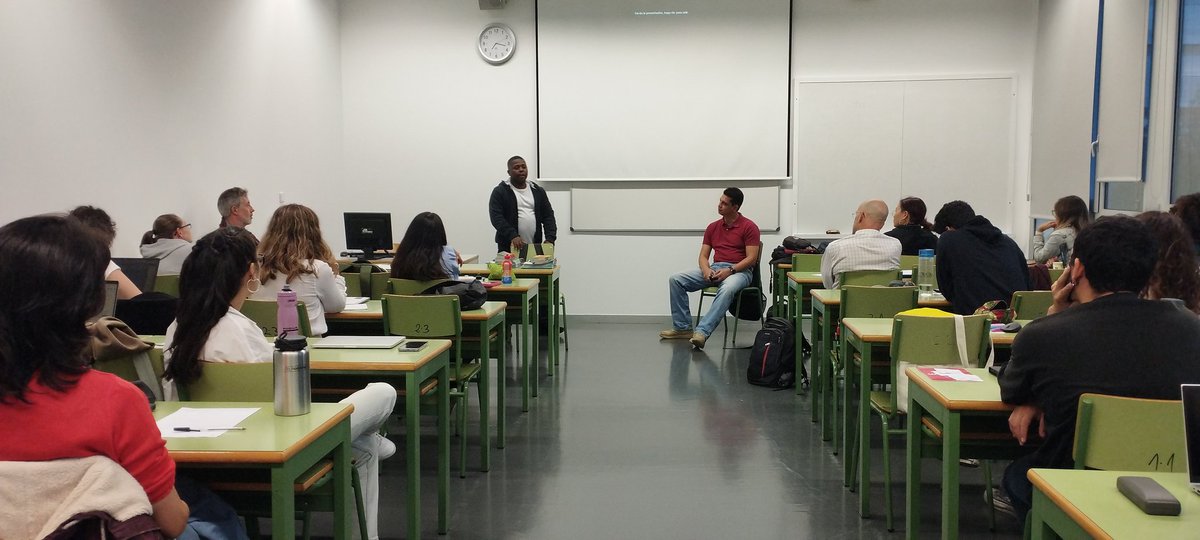 VDefensa's tweet image. Las y los estudiantes del máster de cooperación @ccd_upv compartieron con los defensores, Abel Rivera y Stranler López y reflexionaron sobre los impactos de las multinacionales y la explotación de recursos naturales en el Sur Global.
Gracias por #DefenderAQuienDefiende