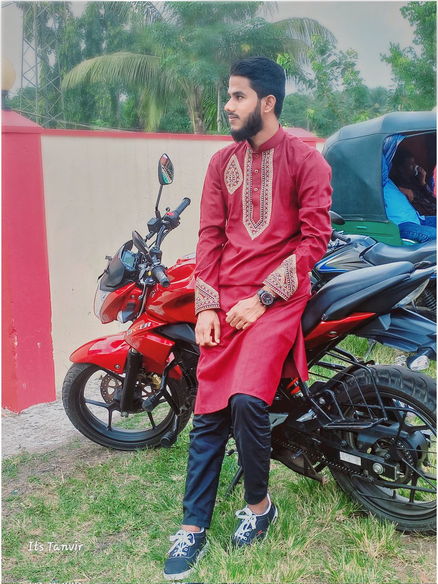 Its_Tanvir11's tweet photo. "নারী তুমি যত’ই সুন্দর হওনা কেন,👌 আমি কখনোই করিনা তোমাকে লাইক,💔
"কারন আমার স্বপ্ন নারী না, আমার স্বপ্ন বাইক।🏍️
#Its_Tanvir11 https://t.co/vHvZKCJUBw