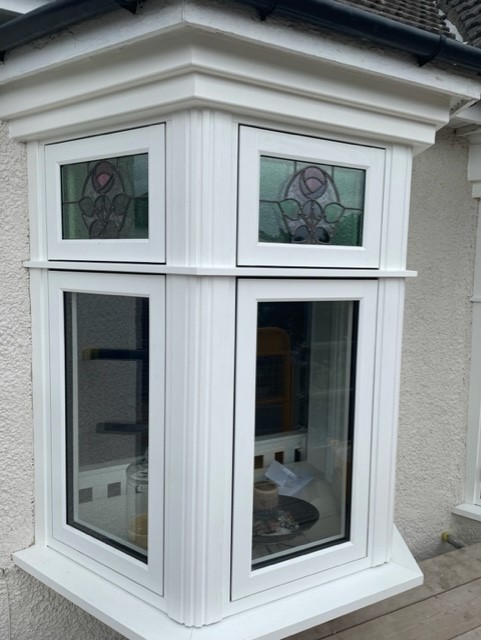 residence9's tweet photo. 🤍 R9 Grained White windows paired with beautiful stained glass.
⚒️ Excellently installed by Justin Manning
➡️ https://t.co/6bNbi1fcR9
#R9 #grainedwhite #timberalternative #timberalternativewindows #newwindows #installer #fabricator #contractor #builder #architect https://t.co/mSYe9a95WW