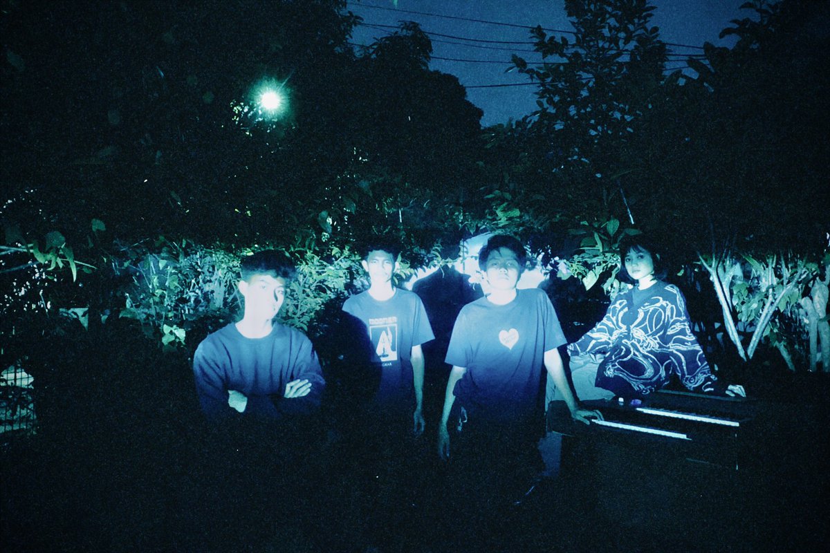 soonarwav's tweet photo. new experience, new energy, same dream.
our EP’s out soon! https://t.co/D77AcYvry0