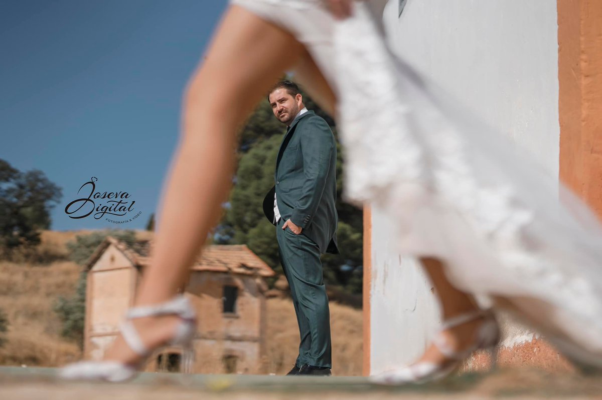 FERIASJAEN's tweet photo. #JaenDeBoda||¡El día de tu boda merece ser inmortalizado de la mejor manera!😍Ven y conoce a @JosevaDigital, especialistas en capturar momentos que harán que rías, llores y sientas cada emoción en el futuro.
📸 Joseva Digital se dedica a la fotografía y vídeo de bodas. #ifeja https://t.co/qjioFIlEFI