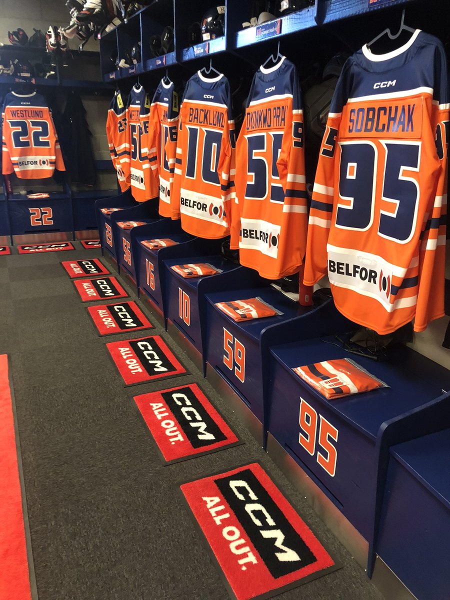 Vi söker ytterligare en materialare till vårat team. Är du den vi söker? 
Då bör du älska hockey, lagkänsla och ha ett öga för detaljer samt brinna för att få laget att presentera på topp!
Om så kontakta Johan ”Gnidan” Wennberg på 0707790785. #rallarbo #uppochnicka