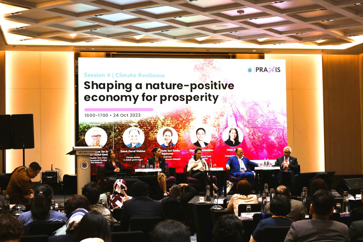 ISIS_MY's tweet photo. #PRAXIS2023 Session 4: Shaping a nature-positive economy for prosperity with @darrelwebb, @sunita of @CGMsia, Nosrat Ravichandran of @LestariCapital, @ushardaniele &amp; moderator @ZakriZAH of @ISIS_MY. https://t.co/BDJSf10rjo