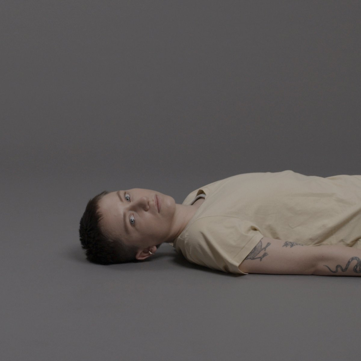 NEW RESOURCE 📽️ Watch writer and curator Lisa Slominski as she leads an in-conversation with artist <a href="/_JoLonghurst/">Jo Longhurst</a> about her ongoing body of work 'Crip'.⁠ The conversation followed a screening of Longhurst's film, 'Here, Now' (2023)

bit.ly/3QtiUQf