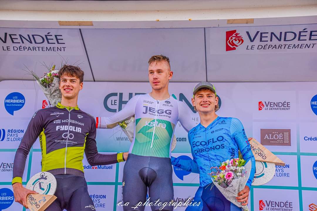 VeloUK's tweet photo. Feature Q&A: Max Cushway (2nd U23 Chrono des Nations TT)
In only his second time trial in 2023, Britain's French based rider Max Cushway was second in the Under 23 Chrono des Nations Time Trial - here's a Q&A with Max
https://t.co/KsAPiSwJpE
📸 c.a_photographies/Amelco Gohin https://t.co/P6hMgRiT0X