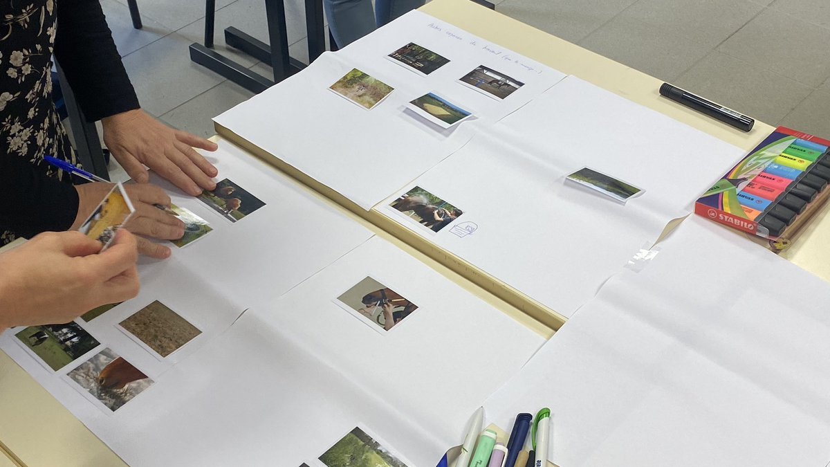 Cpeltiered's tweet photo. @campus_ventoux @RESO_THEM Dans l’atelier « équin » .. . on joue : à partir de l’enjeu « eau » comment envisager de construire son écurie ? 
Échanges sur les éléments constitutifs de la question, sur les aléas de l’activité https://t.co/vwbJoExfRt