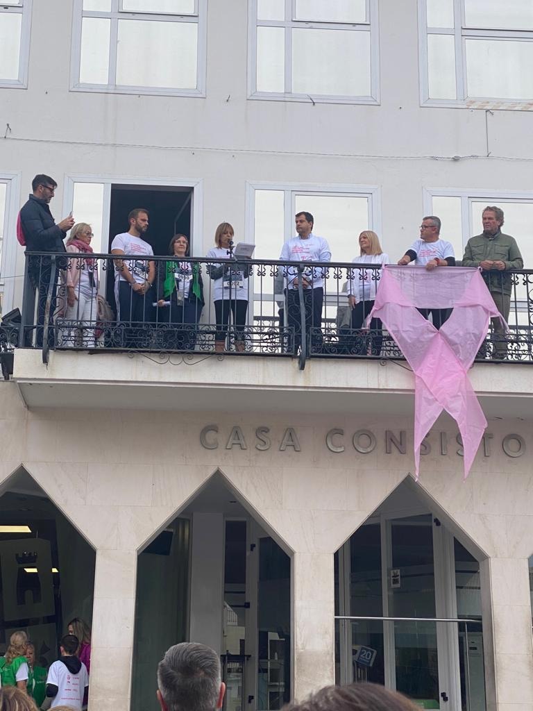 ovelar_sa's tweet photo. Más de 1.500 personas corrieron contra el cáncer en Arganda el pasado domingo, batiendo el récord de participación. Ha sido todo un placer y un orgullo para nosotros colaborar en esta causa una vez más. ¡Hasta el año que viene! 🏃 🎀  #ContraelCáncer #Arganda. https://t.co/7ShUDwplzZ