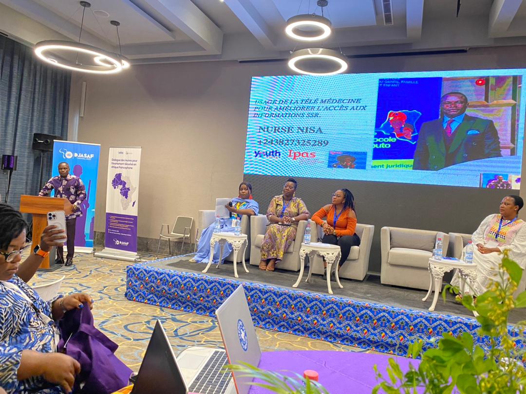 YouthSprint's tweet photo. #HappeningNow : 

Deuxième jour du dialogue :  intervention de #YouthSprint sur Avortement auto-géré: les différents chemins de l’accès aux soins, 
Offres de services, référencements des  jeunesse: défis et opportunités
@CentreOdas 
@IpasFrancophone https://t.co/DSGF1Htm7F
